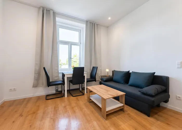 Comforatble 3br Near Kaufpark Alterlaa * Viyana