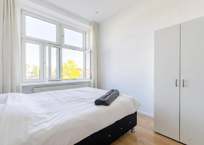 Comforatble 3br Near Kaufpark Alterlaa וינה