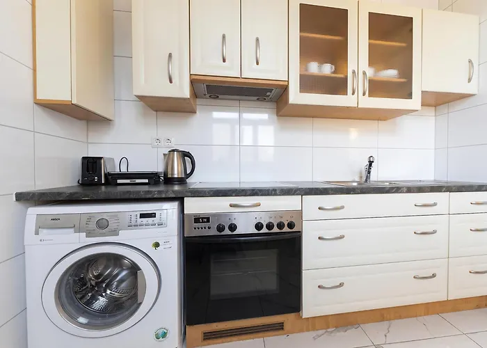 Comforatble 3br Near Kaufpark Alterlaa *