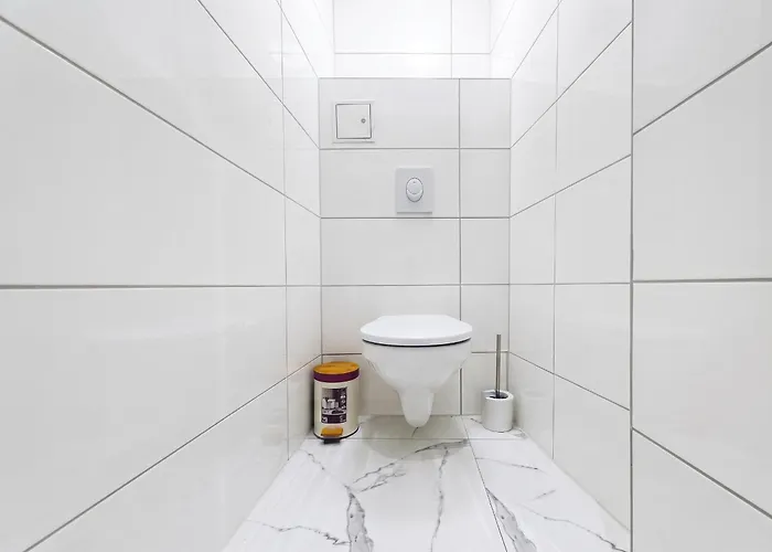 Comforatble 3br Near Kaufpark Alterlaa וינה